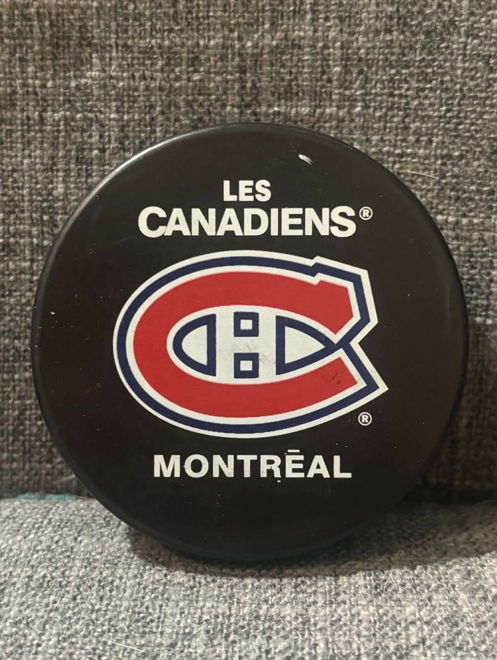 Montreal Canadiens NHL Souvenir Hockey Puck New